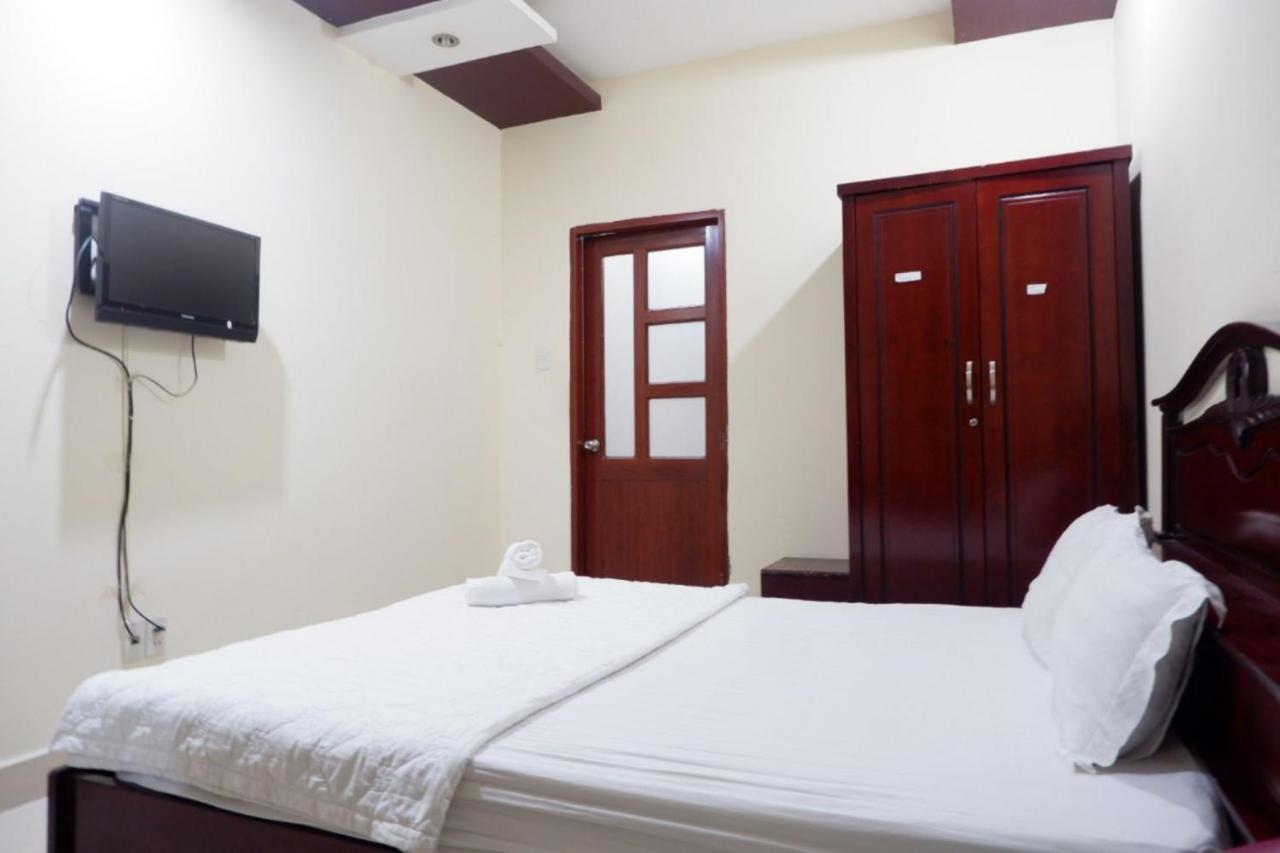 Reddoorz Tuan Viet Hotel Dinh Tien Hoang Ho Chi Minh City Exterior photo