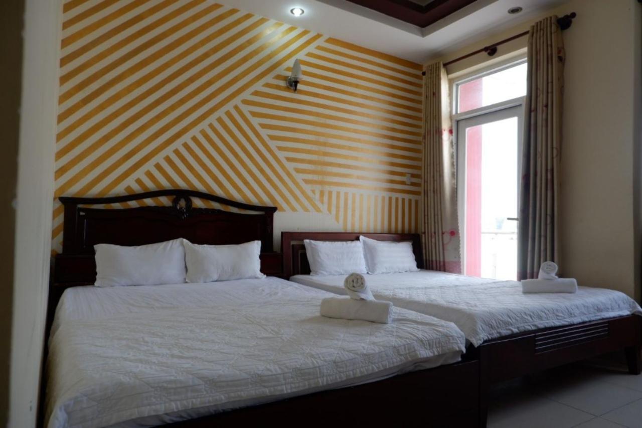 Reddoorz Tuan Viet Hotel Dinh Tien Hoang Ho Chi Minh City Exterior photo